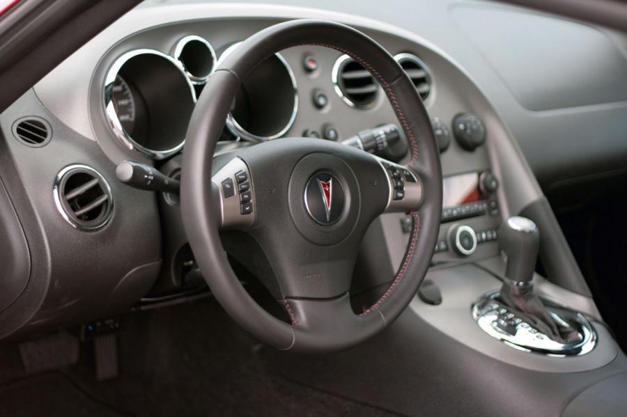 Pontiac Solstice GXP 2009 года  (фото 21 из 57)